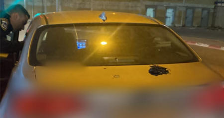 القدس : اعتقال مشتبيهن بسرقة سيارة قرب حاجر قلنديا